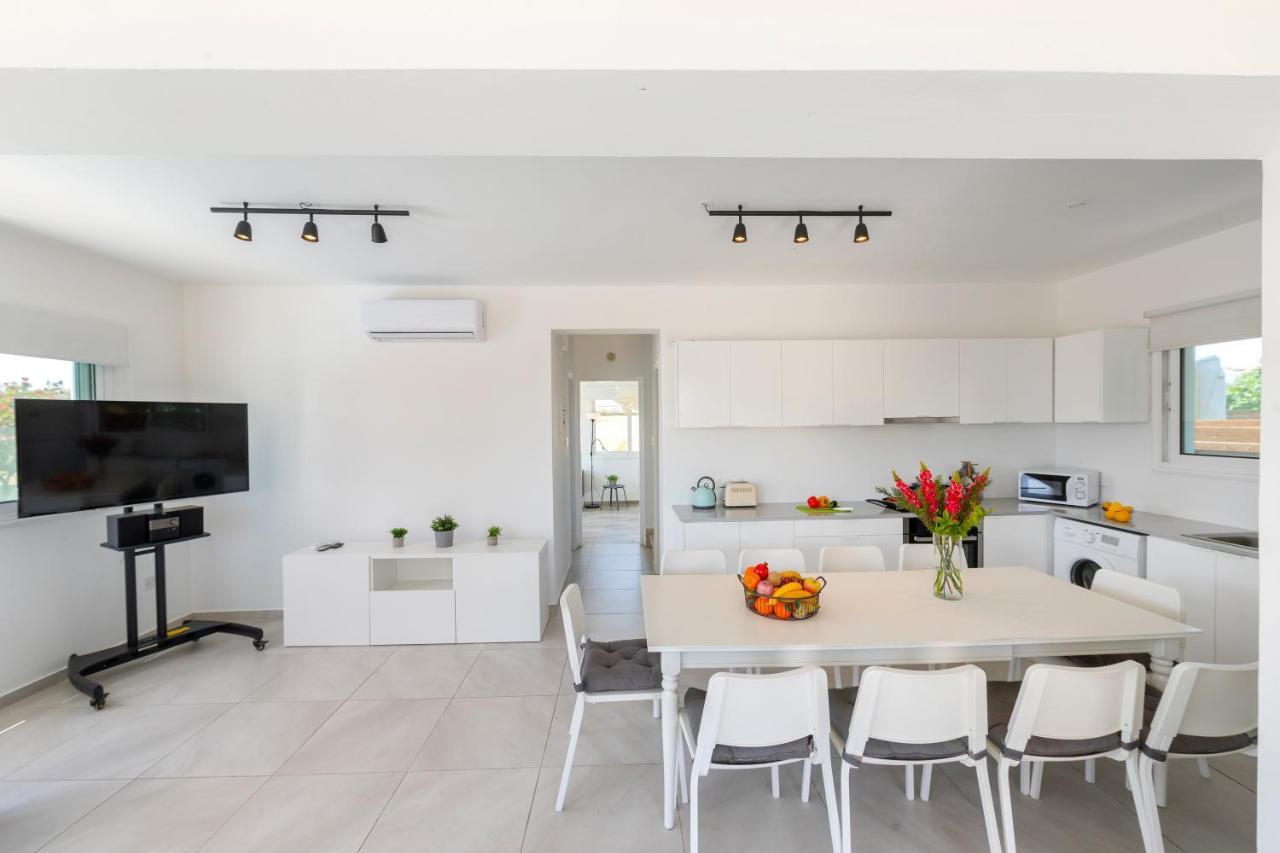 Ayia Napa Marina Vibes Villa Bagian luar foto