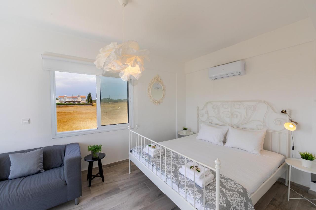 Ayia Napa Marina Vibes Villa Bagian luar foto