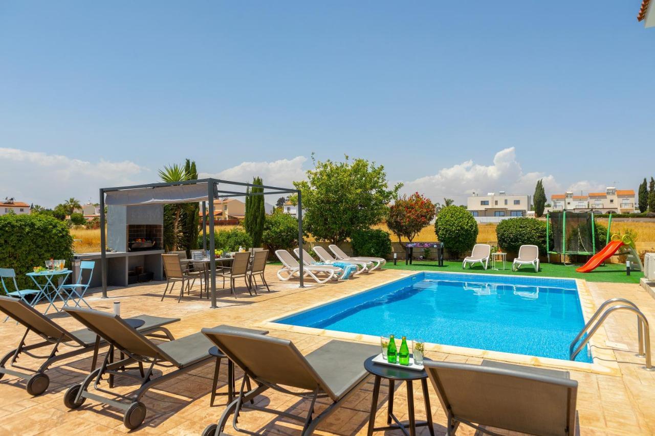 Ayia Napa Marina Vibes Villa Bagian luar foto