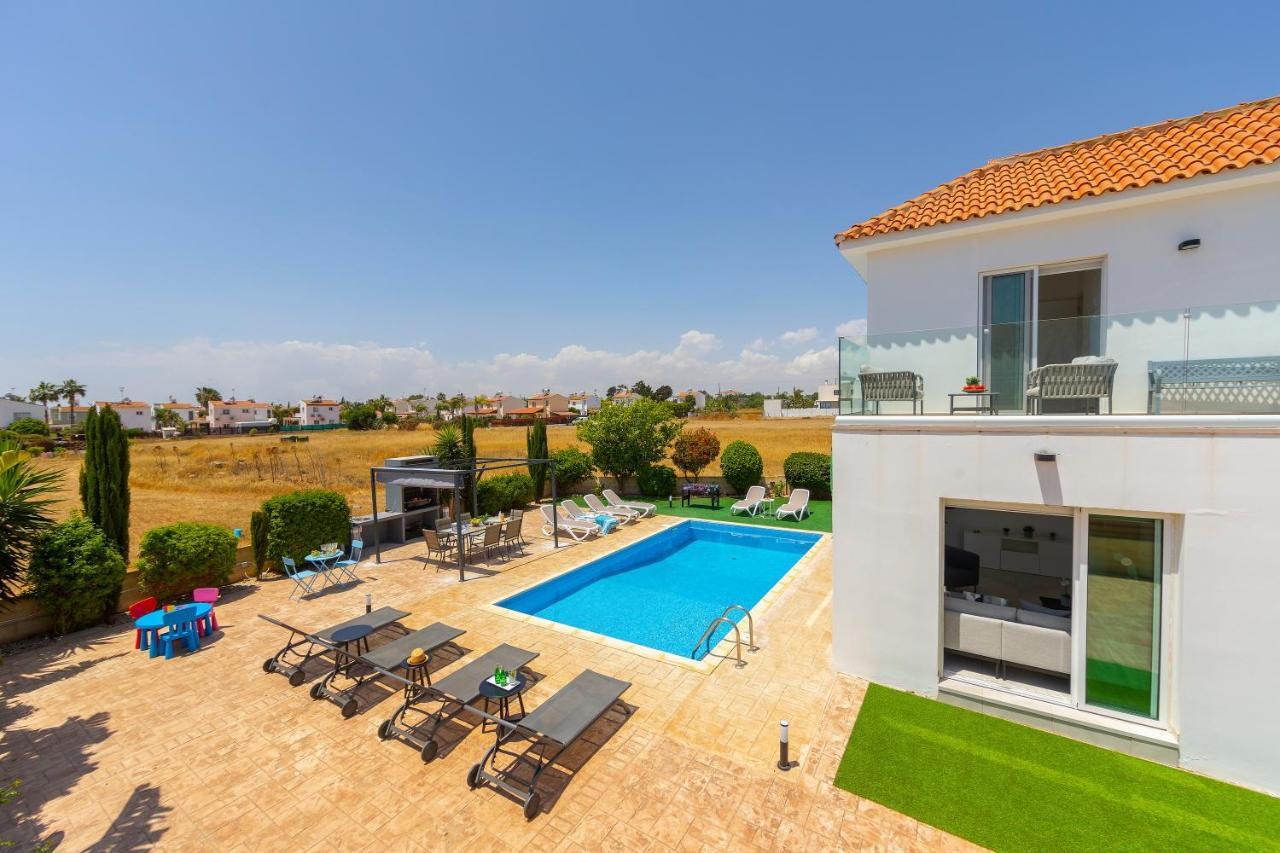Ayia Napa Marina Vibes Villa Bagian luar foto